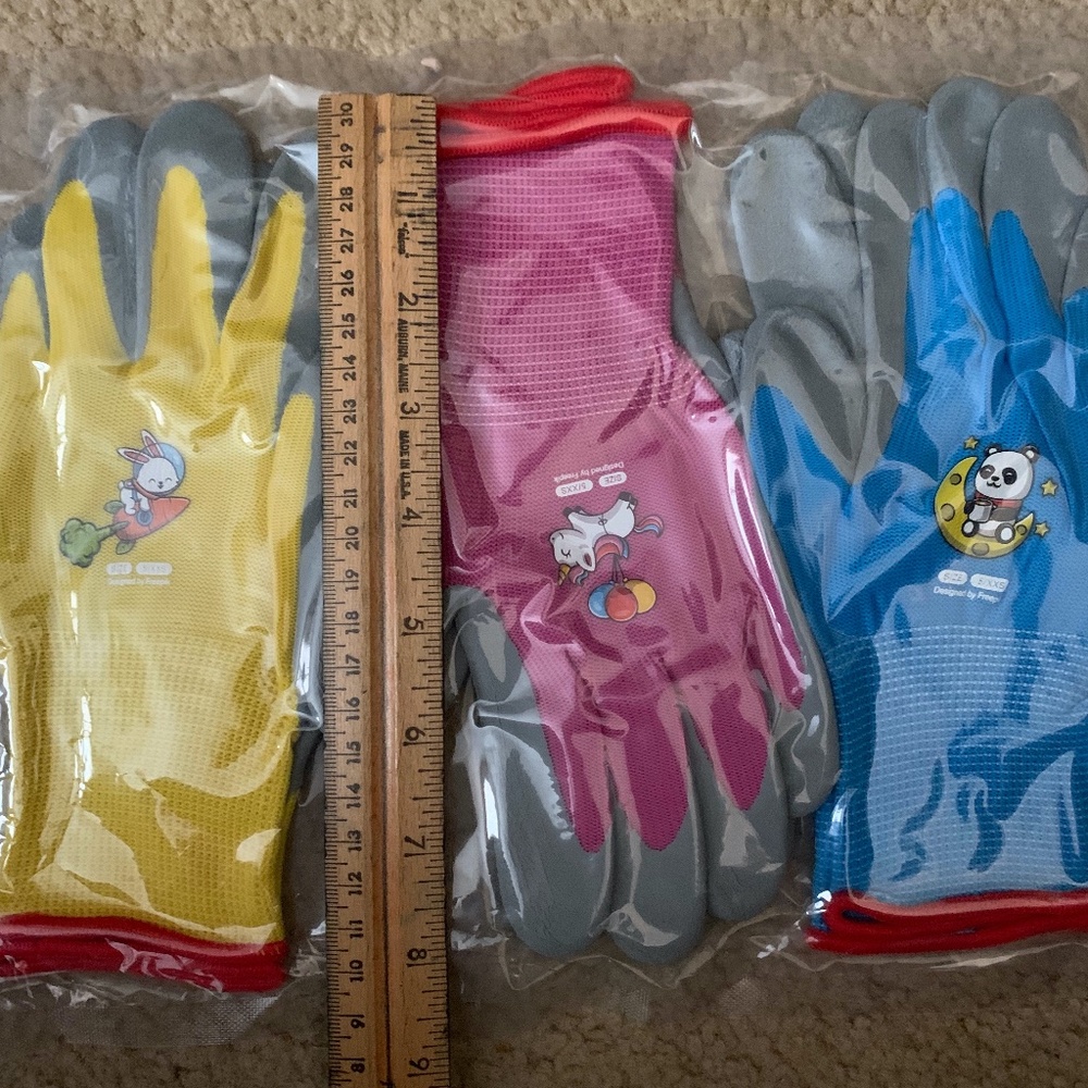 3 pr CHILDREN'S WORK/GARDENING GLOVES